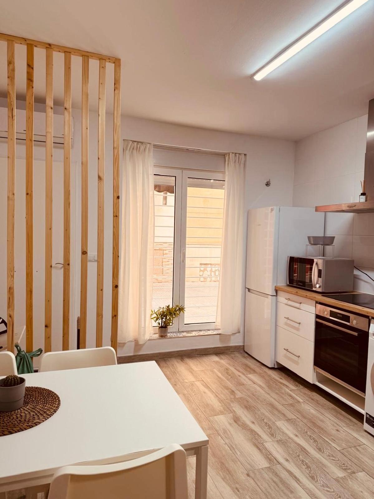 El Apartamentito De Zamarrilla Parking Gratis Incluido Малага Екстер'єр фото